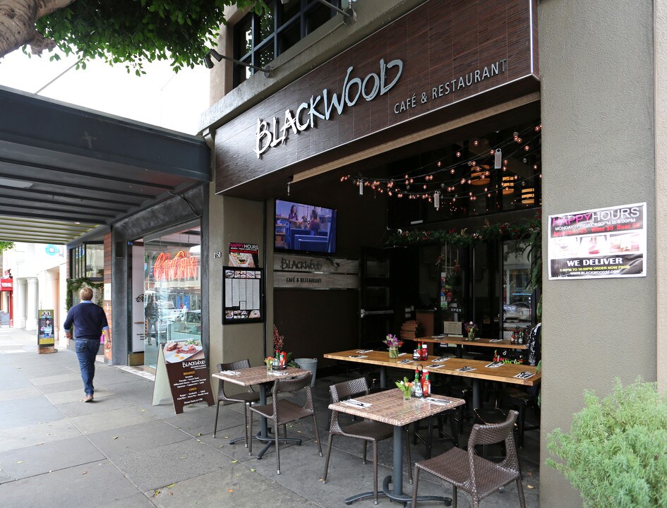 Cow Hollow