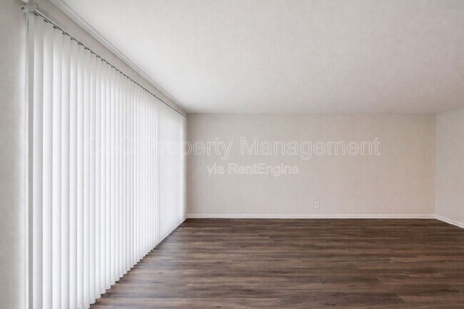 Foto del edificio - 22034 Arbor Ave