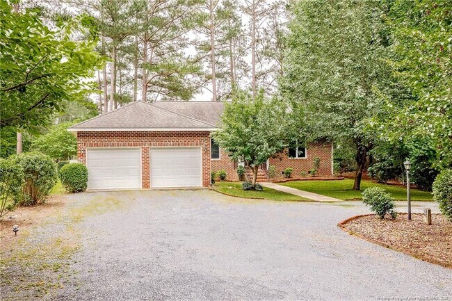 Foto del edificio - 789 Daphne Ln