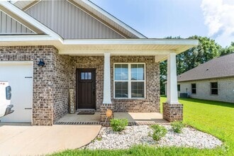 16504 Prado Loop