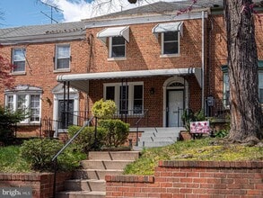 Building Photo - 4106 10th St NE