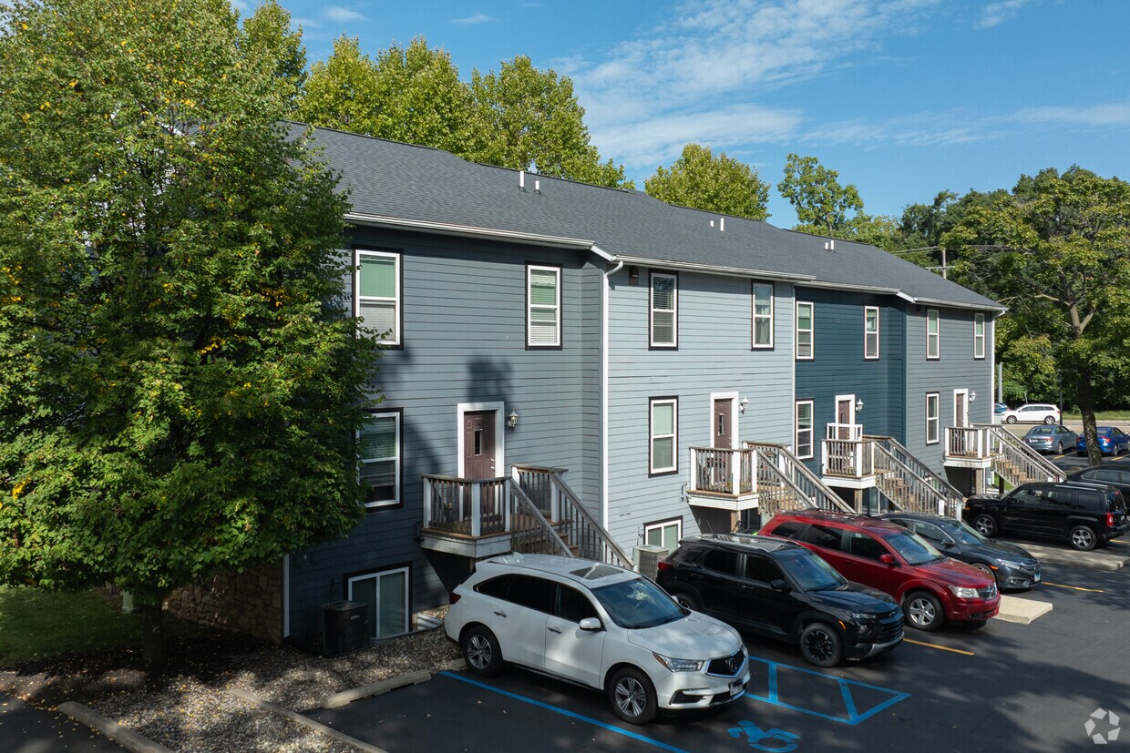 Building Photo - Main St. Properties