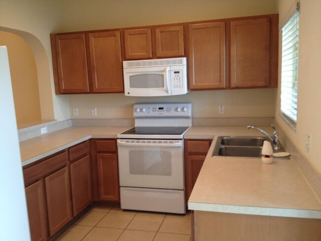 Building Photo - 3803 45th Ter W