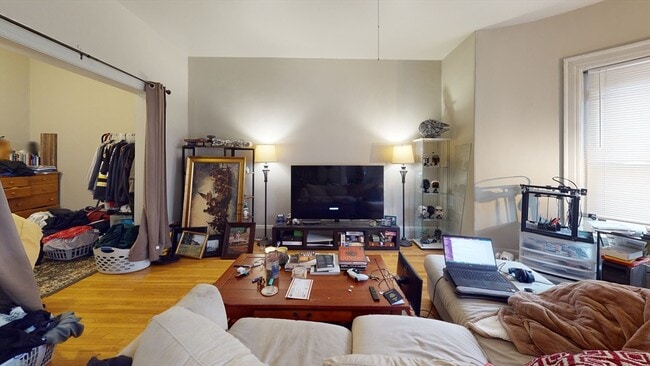 Building Photo - 1091 Boylston St