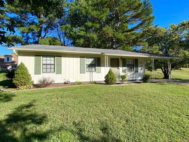 Building Photo - Excellent Mid-Town Martin Location