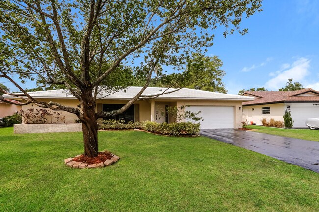 Foto del edificio - 8472 NW 14th St
