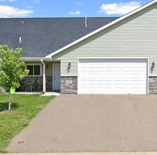 Building Photo - 942 Sharptail Run