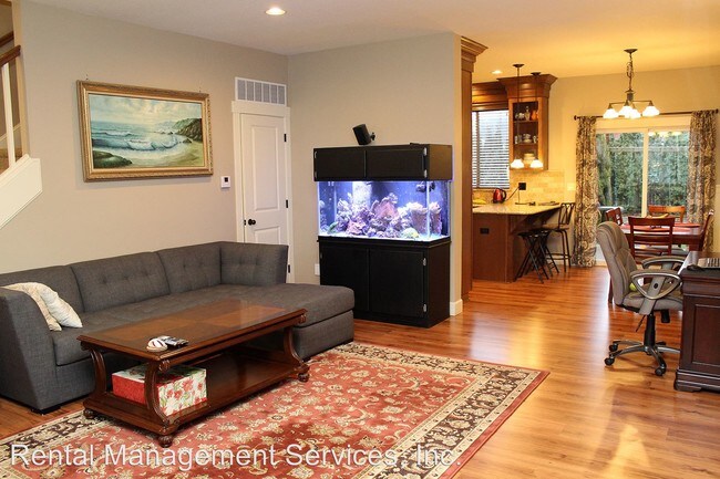 Foto del edificio - 4 br, 2.5 bath House - 10338 SE Yukon St