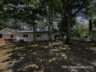 Building Photo - 3 Bed / 2 Bath Single Family Farm Property...