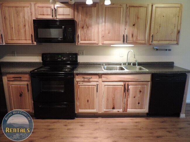 Foto del edificio - 2bd Condo With Great Location!