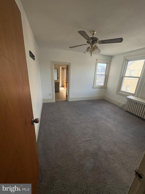 Foto del edificio - 529 S Main St