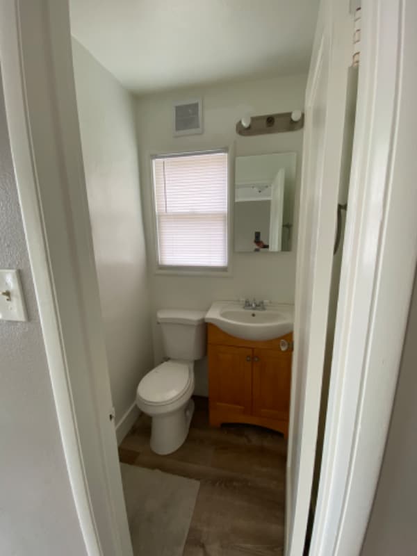 Foto del edificio - 266 W Branch St