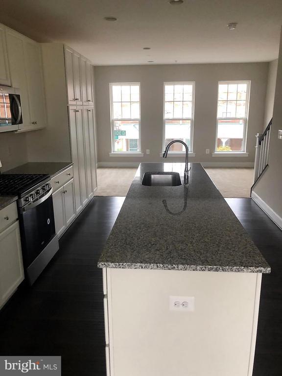 Foto del edificio - 617 Parkside Pl NE