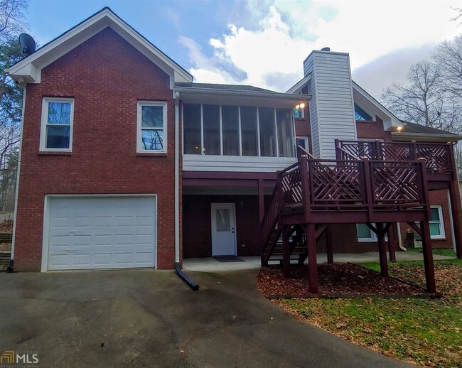 Foto del edificio - 3648 Clark Hill Way