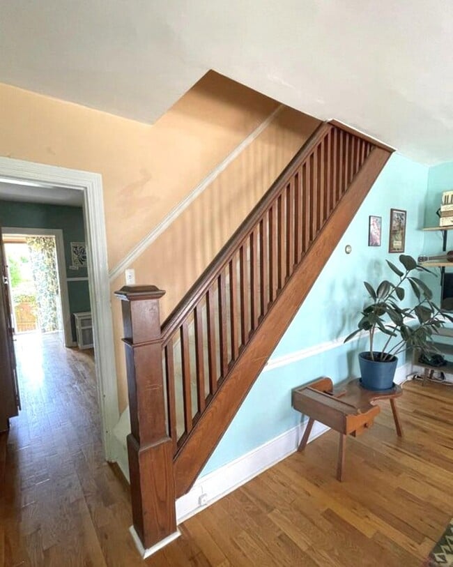 Building Photo - Stunning 2-Bedroom Townhome in Manayunk! A...