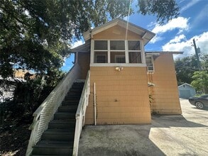 Building Photo - 722 W Central Ave