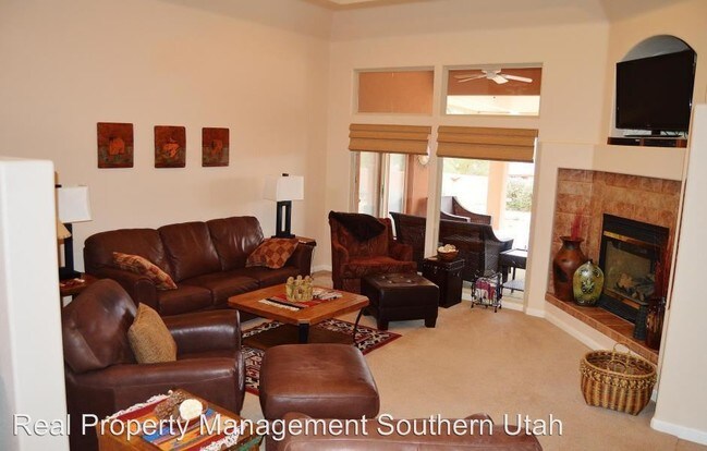 Building Photo - 3 br, 2 bath House - 1577 N Hummingbird Drive