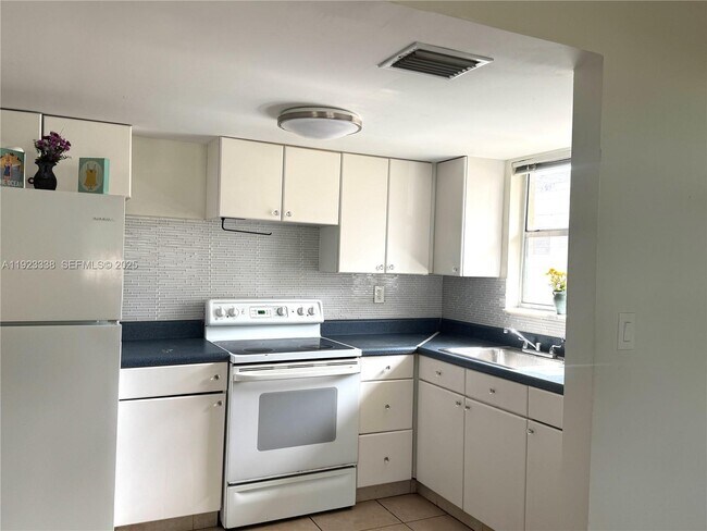 Foto del edificio - 1209 N 17th Ave