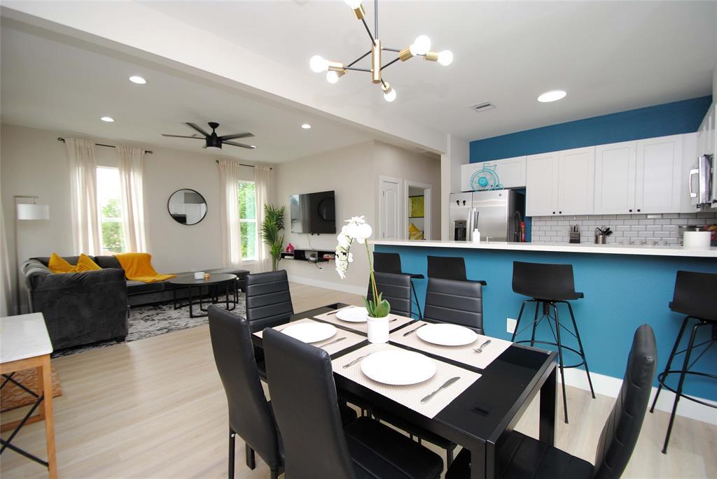 Foto principal - 819 E 40th St