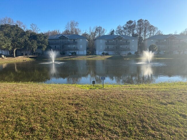 Building Photo - 4 Yacht Club Dr