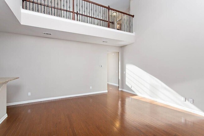 Building Photo - 39 Wellington Cir
