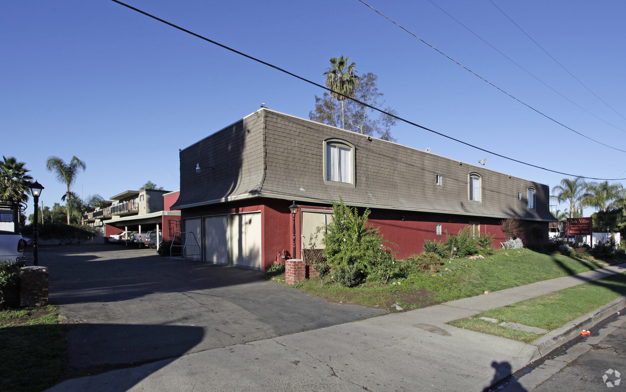 Primary Photo - Park Villas