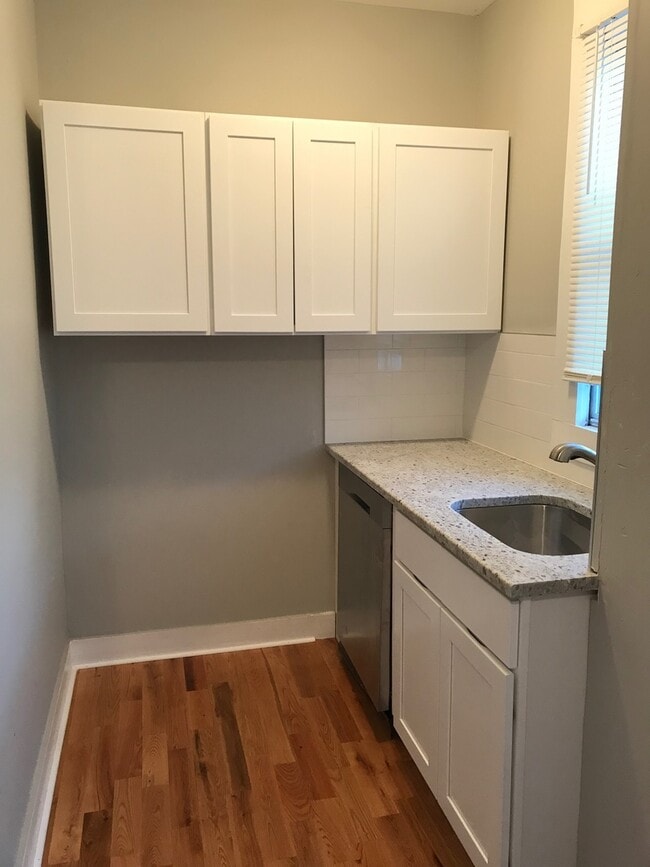 Building Photo - 159 Grafton St