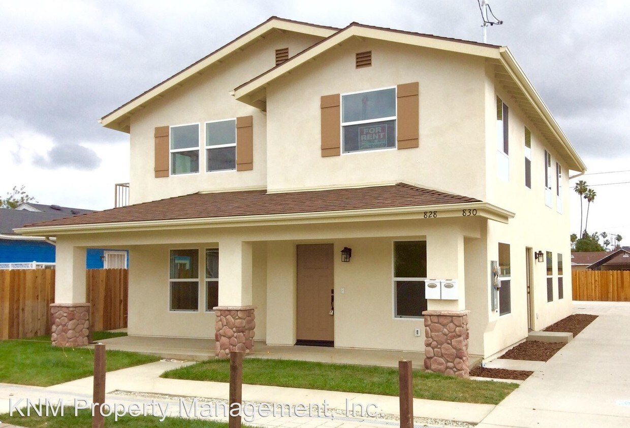 Primary Photo - 828-830 N Lagoon Ave