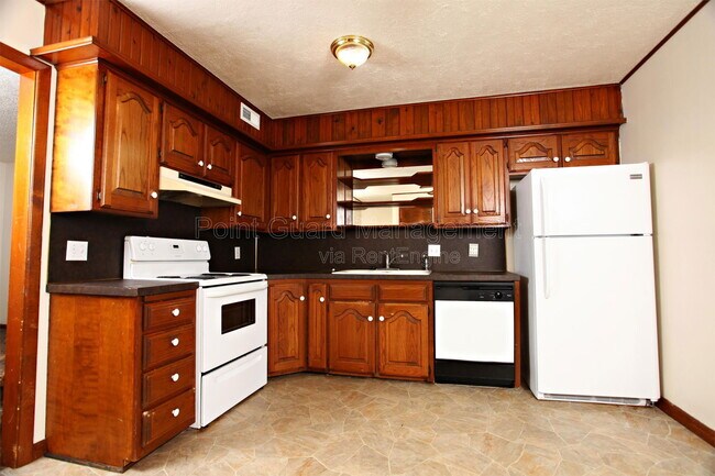 Foto del edificio - 437 Hillcrest Ct N