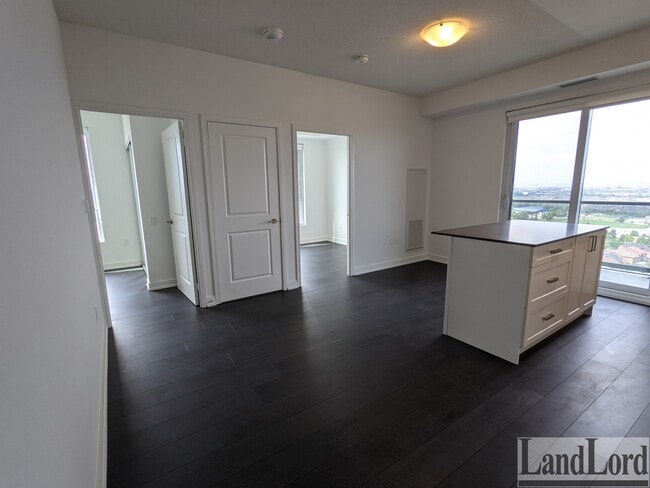 Building Photo - 8 Nahani Way