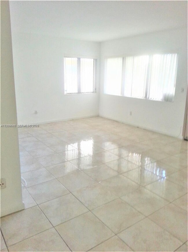 Building Photo - 462 Golden Isles Dr