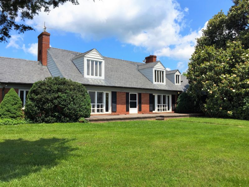 Primary Photo - 1744 Rougemont Farm Rd