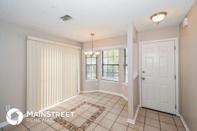 Foto del edificio - 5123 Somerton Ct
