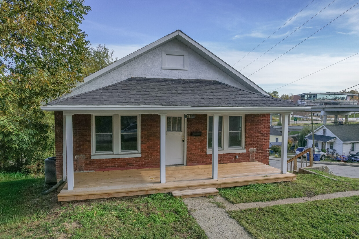 Foto principal - 421 Marshall St