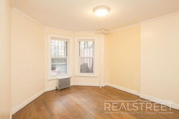 Building Photo - Magnirficent 2 BED in Historic Brownstone ...