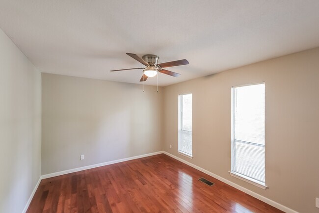 Building Photo - Charming Split Level Home in Birmingham, AL!