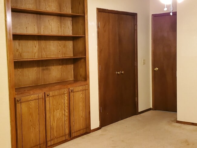 Foto del edificio - 7907 Debar Cir