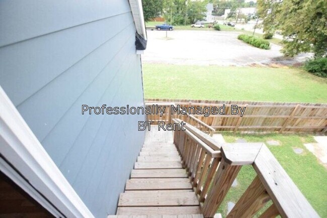 Foto del edificio - 2413 Carrington St