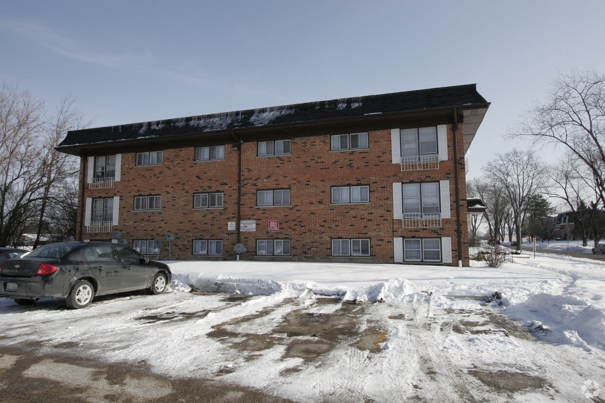 Primary Photo - 530 W Stevens Dr