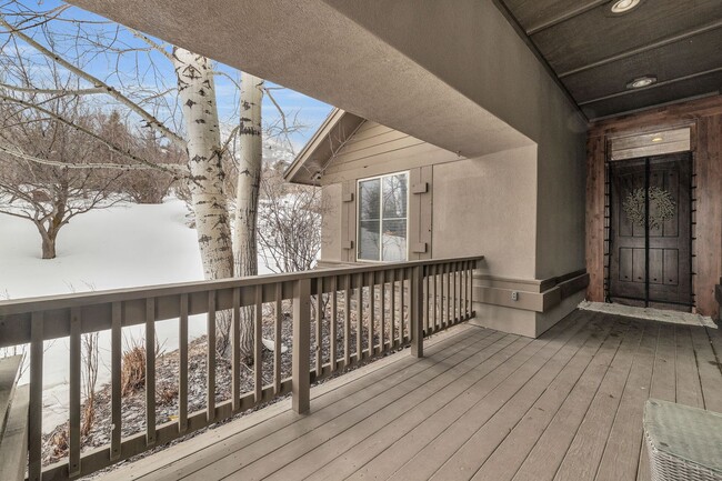Building Photo - Sun Peak Patio Home