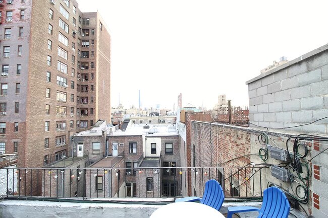 terrace 1 -2 - 70 W 87th St