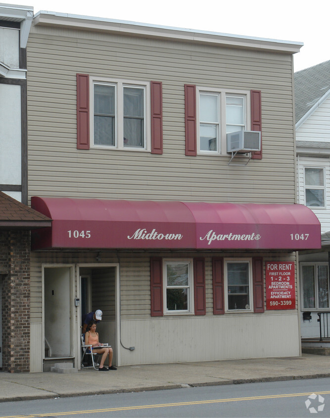 Building Photo - Midtowne Apartments