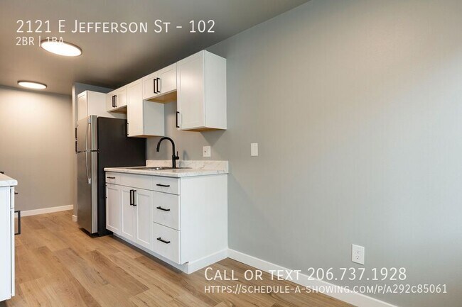 Foto del edificio - 2121 E Jefferson St