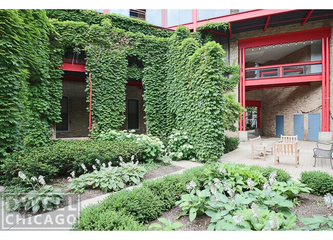 Foto del edificio - 1345 N Wells St