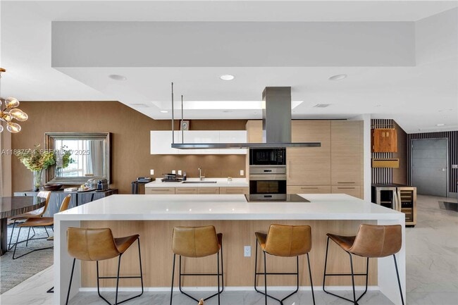 Photo - 17111 Biscayne Blvd House