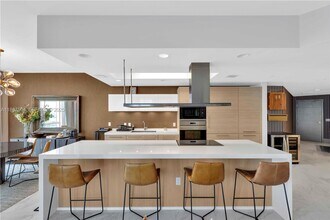 Building Photo - 17111 Biscayne Blvd