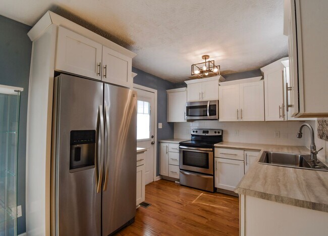 Foto del edificio - Coming Soon: 3 Bedroom 2 Bathroom Home- Pe...
