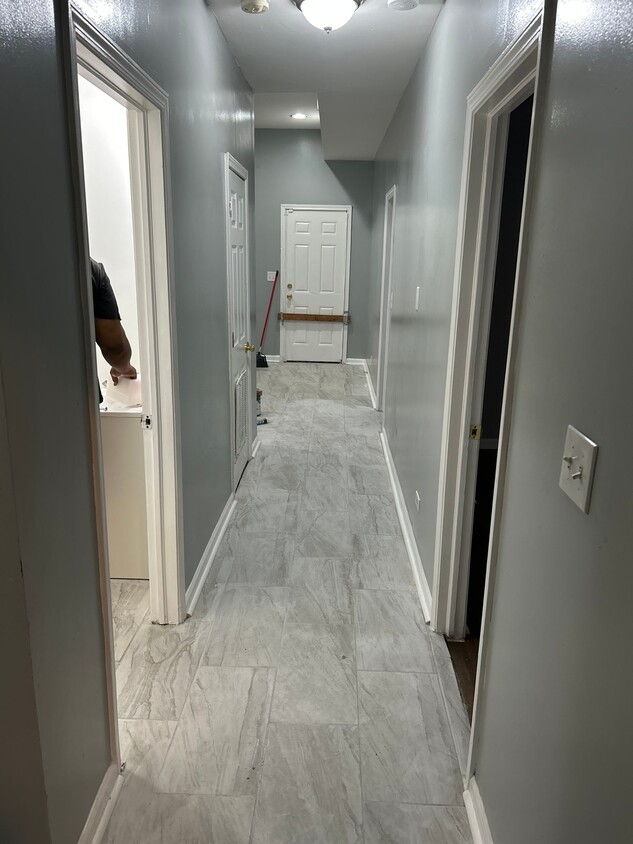 Photo - 146 W 66th St (Chicago, IL)