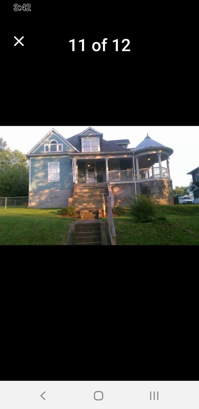 Building Photo - 1422 Coker Ave