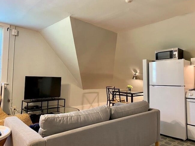 Foto del edificio - 96 Rhode Island Ave